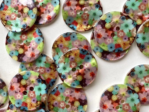 Multi-Coloured Floral Shell 22mm