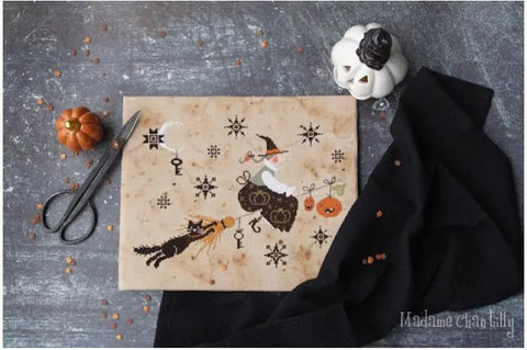 Madame Chantilly - Halloween Flight